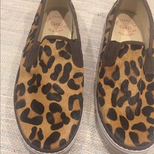 Leopard print slip on shoes